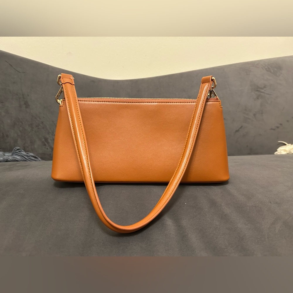 NWOT The Daily Edited Leather Shoulder Bag